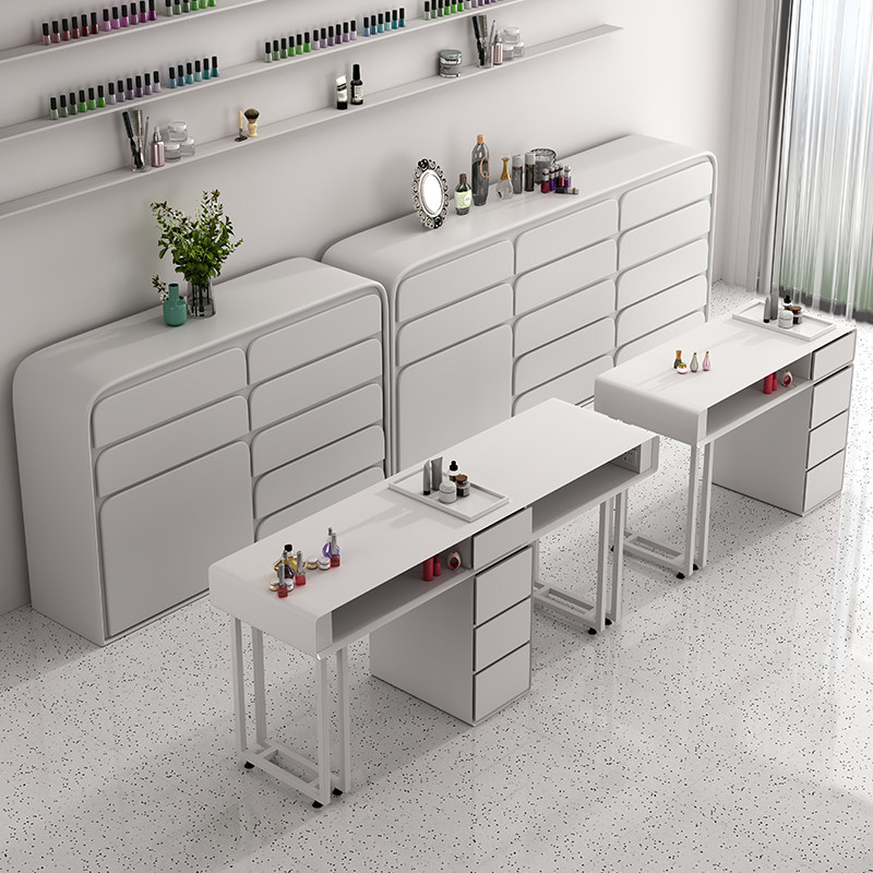 Vitrina de exhibición de diseñ - Beauty & Makeup Katia Di Paola reseña y precio