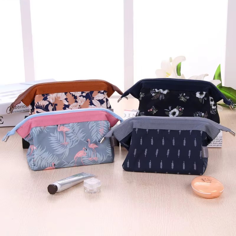 Nueva Bolsa de Cosméticos de M - Beauty Makeup Women reseña y precio